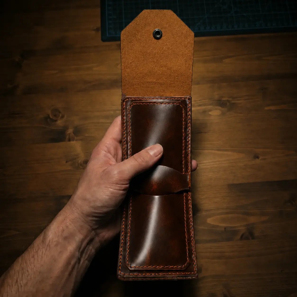 Aegon Pirinç Çıtçıtlı Deri Cüzdan - Minimalist Tasarım Serisi - El Yapımı Gerçek Deri | Retro Pelle