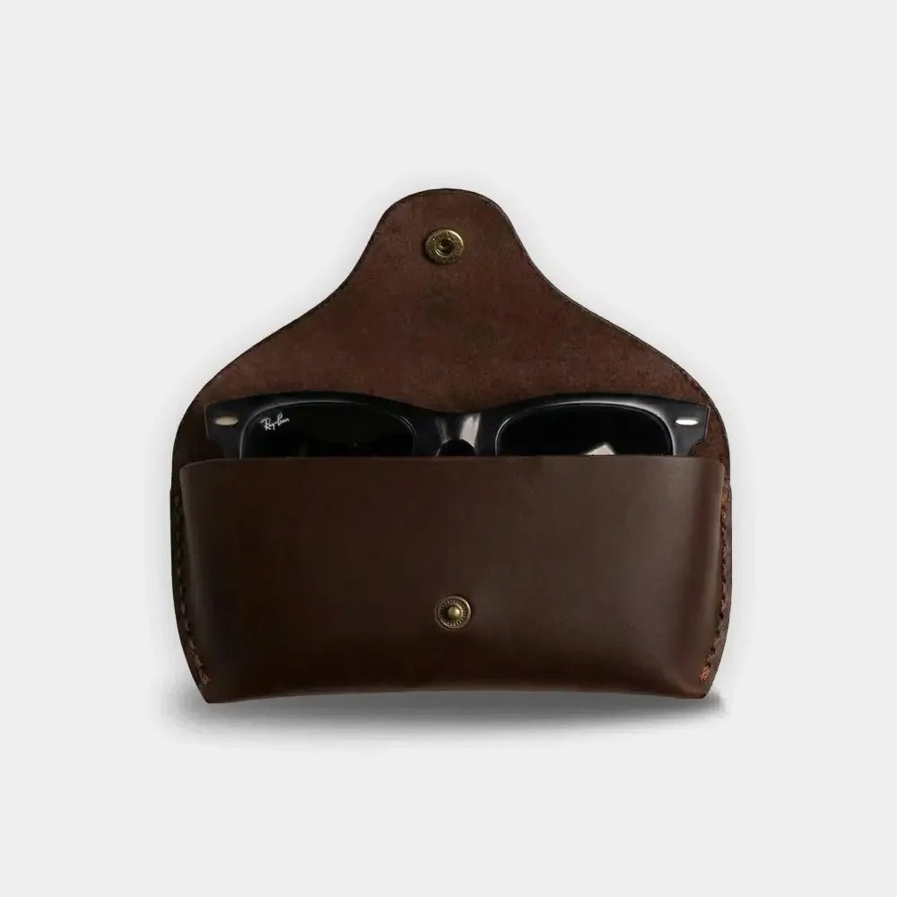 Deri Gözlük Kılıfı - Özel Deriden ve Pirinç Çıtçıtlı - El Yapımı Gerçek Deri Hakiki Deri Gözlük Kılıfı | Retro Pelle