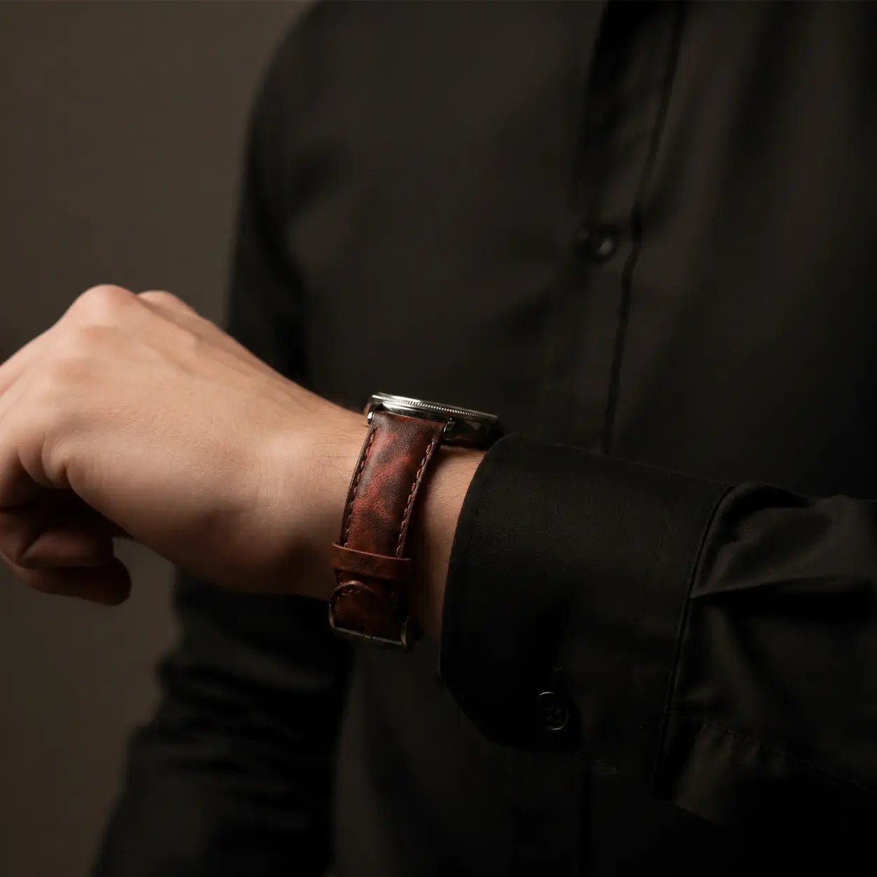 Çift Katlı Deri Saat Kayışı - Vegetable Tanned - Momentum - El Yapımı Gerçek Deri Çift Katlı Deri Saat Kayışı | Retro Pelle