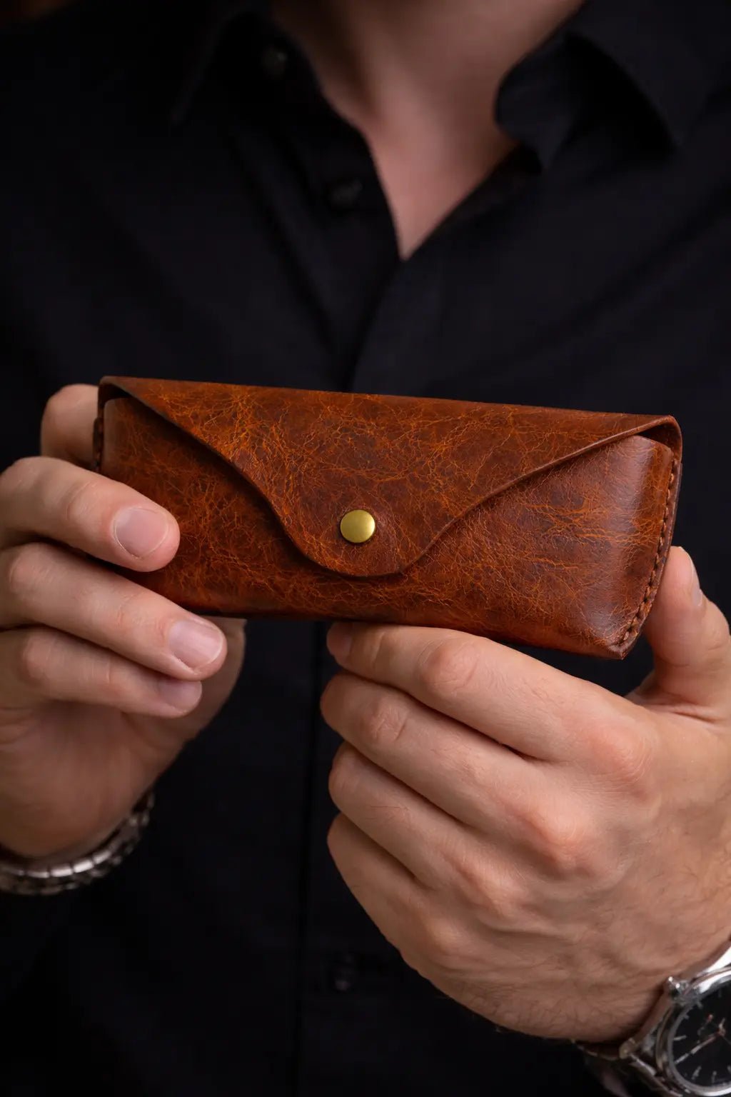 Deri Gözlük Kılıfı - Özel Deriden ve Pirinç Çıtçıtlı - El Yapımı Gerçek Deri Hakiki Deri Gözlük Kılıfı | Retro Pelle